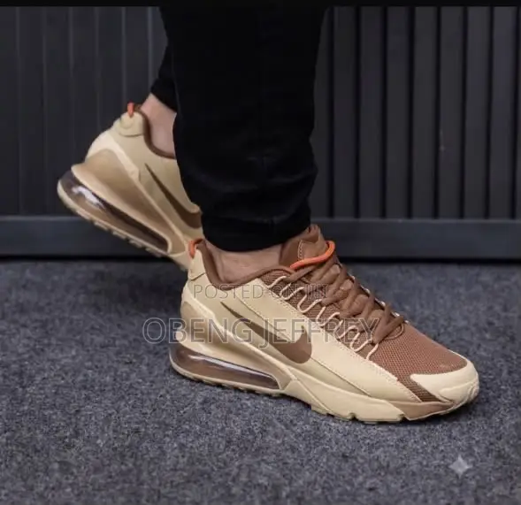 Original Nike Airmax Pulse in Colours