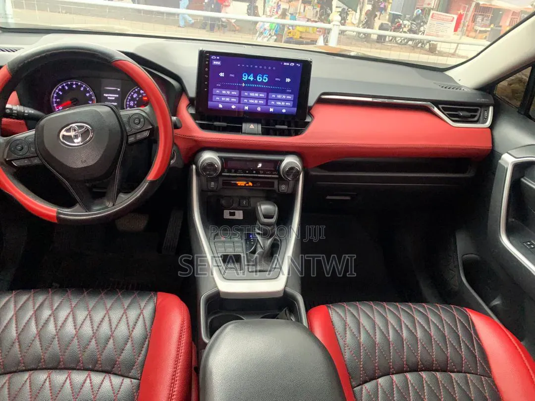 Toyota RAV4 2020 Black