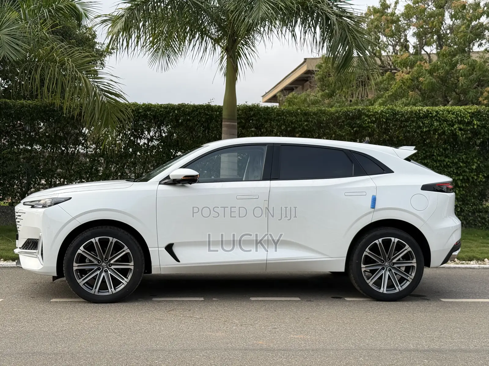 New Changan UNI-K 2.0 Petrol AWD 2025 White