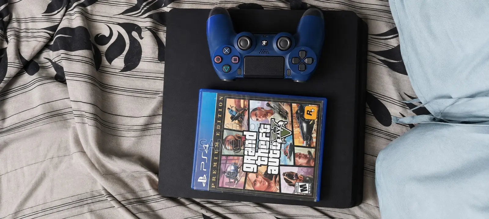 Sony PS4 Slim
