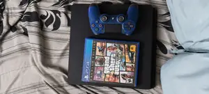 Sony PS4 Slim