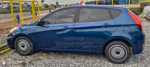 Hyundai Accent SE Hatchback 2017 Blue