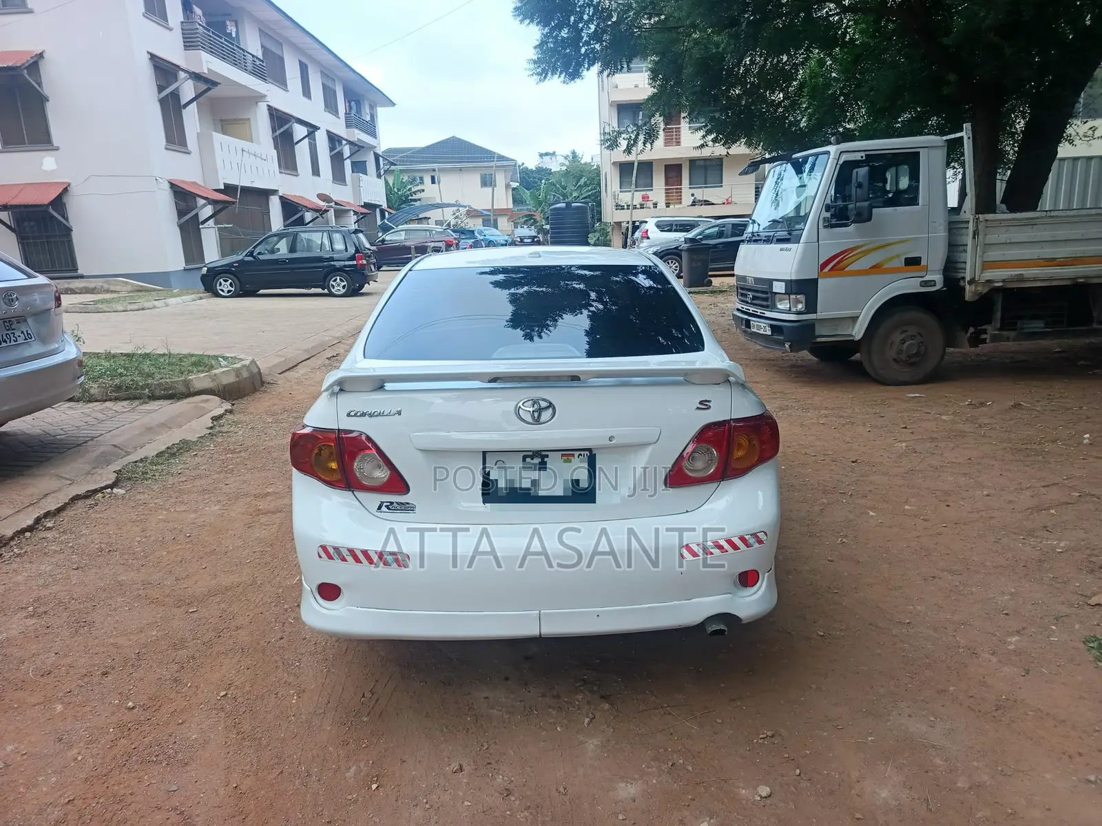 Toyota Corolla 2010 White