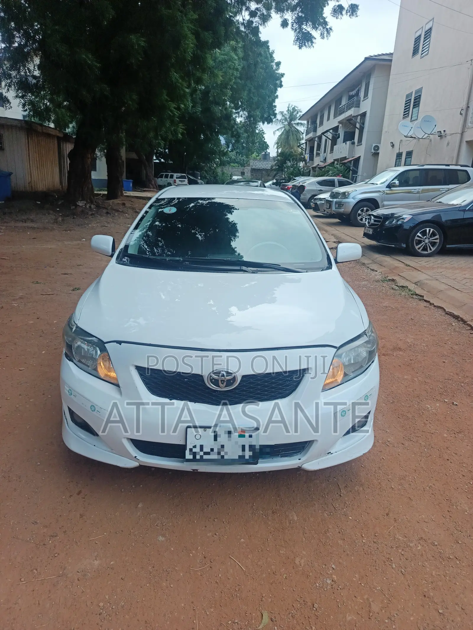 Toyota Corolla 2010 White