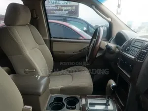 Nissan Pathfinder 2008 Red