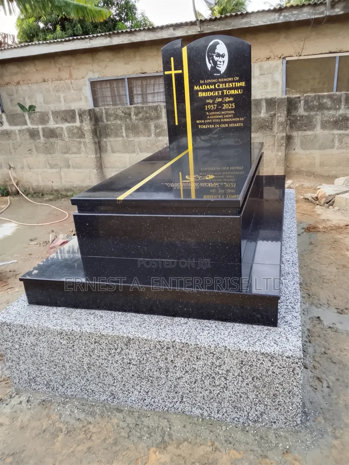 Tomb Stone Engraving, Memorial Plaques