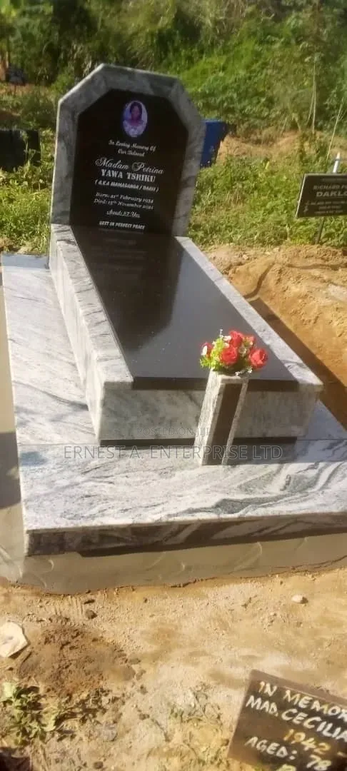Tomb Stone Engraving, Memorial Plaques