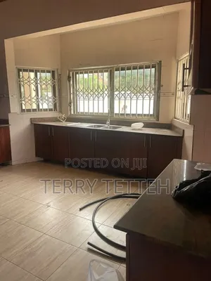 4bdrm House in Trade Fair for rent