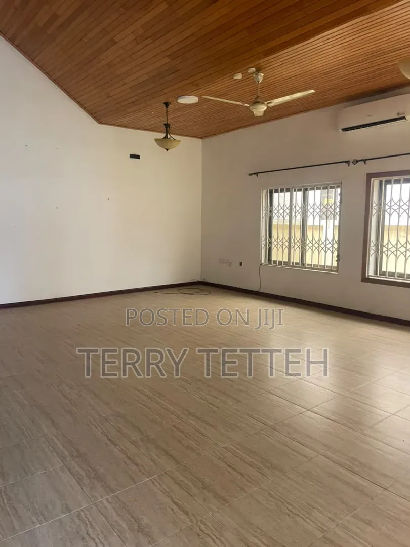 4bdrm House in Trade Fair for rent