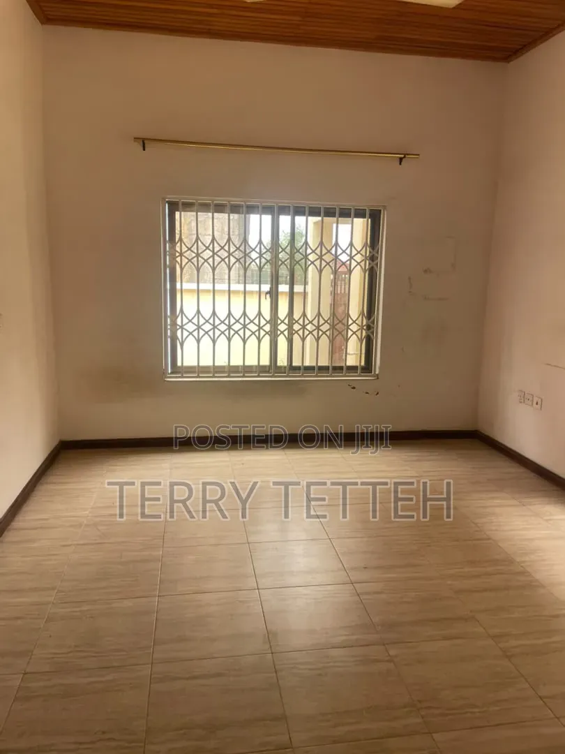 4bdrm House in Trade Fair for rent