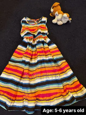 Beautiful Dress. Has Pocket