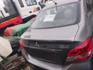 Mitsubishi Mirage G4 2023 Gray