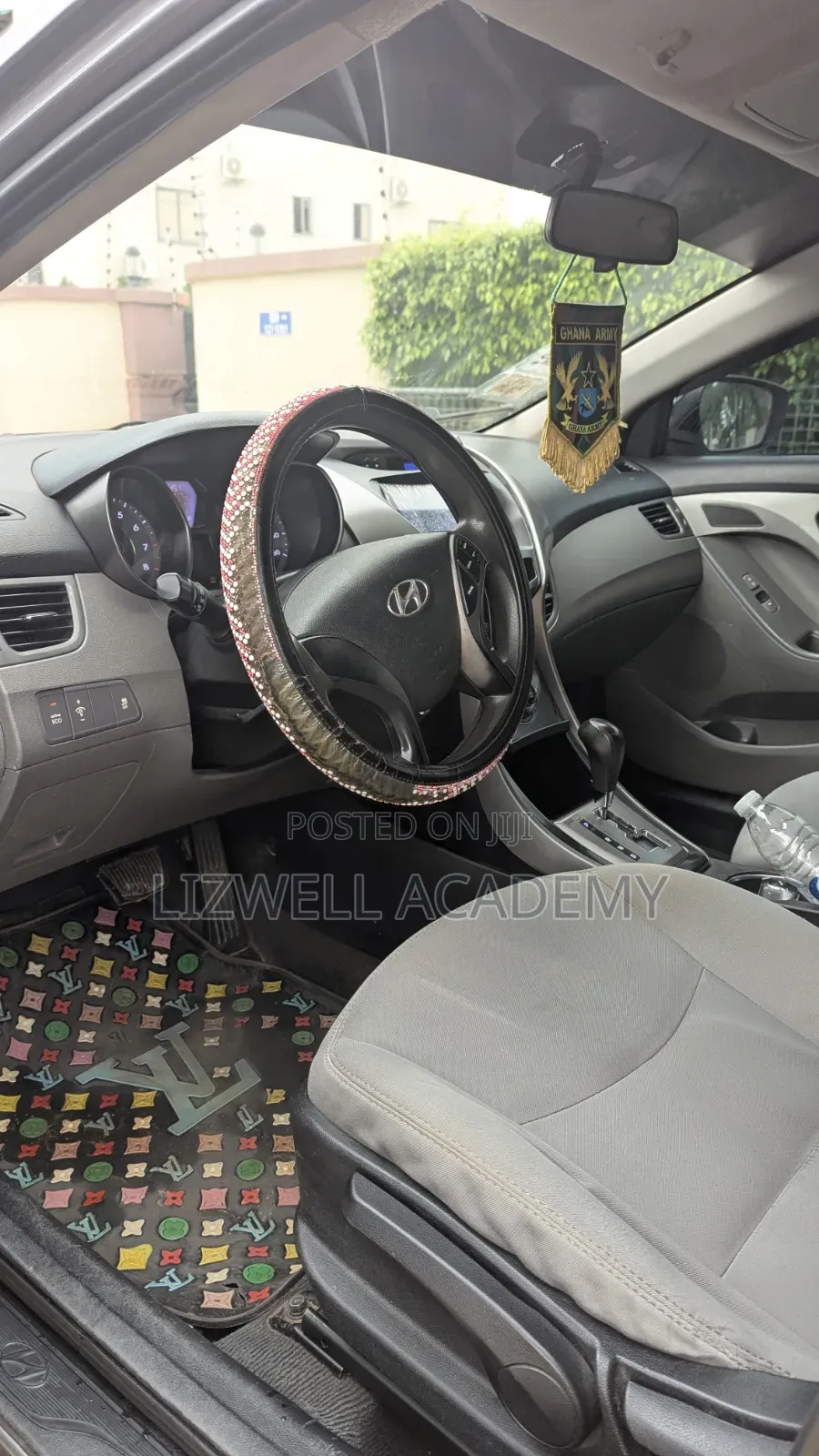 Hyundai Elantra Limited Sedan FWD (1.8L 4cyl 6A) 2013 Gray