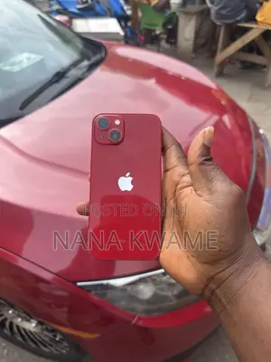 Apple iPhone 13 128 GB Red