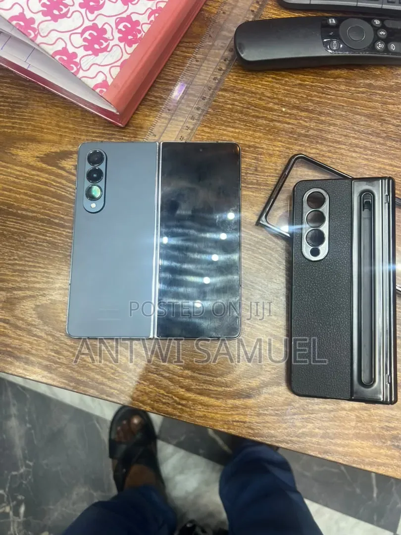 Samsung Galaxy Z Fold4 256 GB Gray