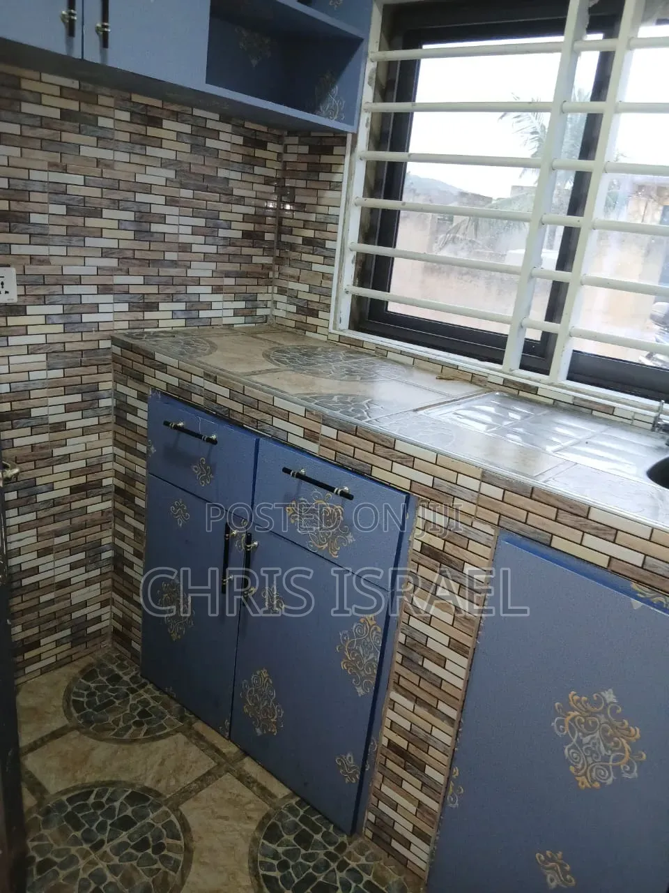 1bdrm Room & Parlour in Malejor School for rent