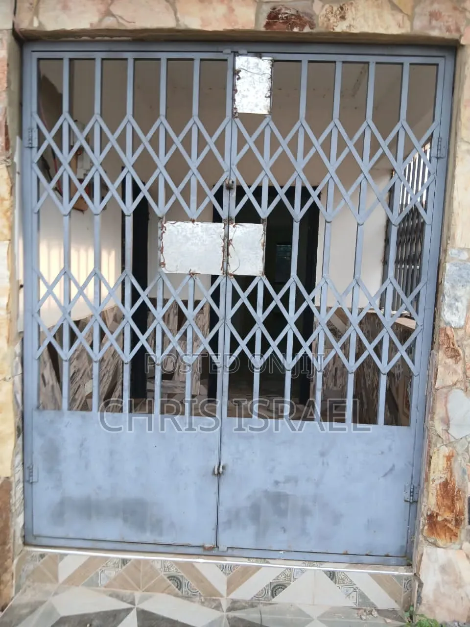 1bdrm Room & Parlour in Malejor School for rent