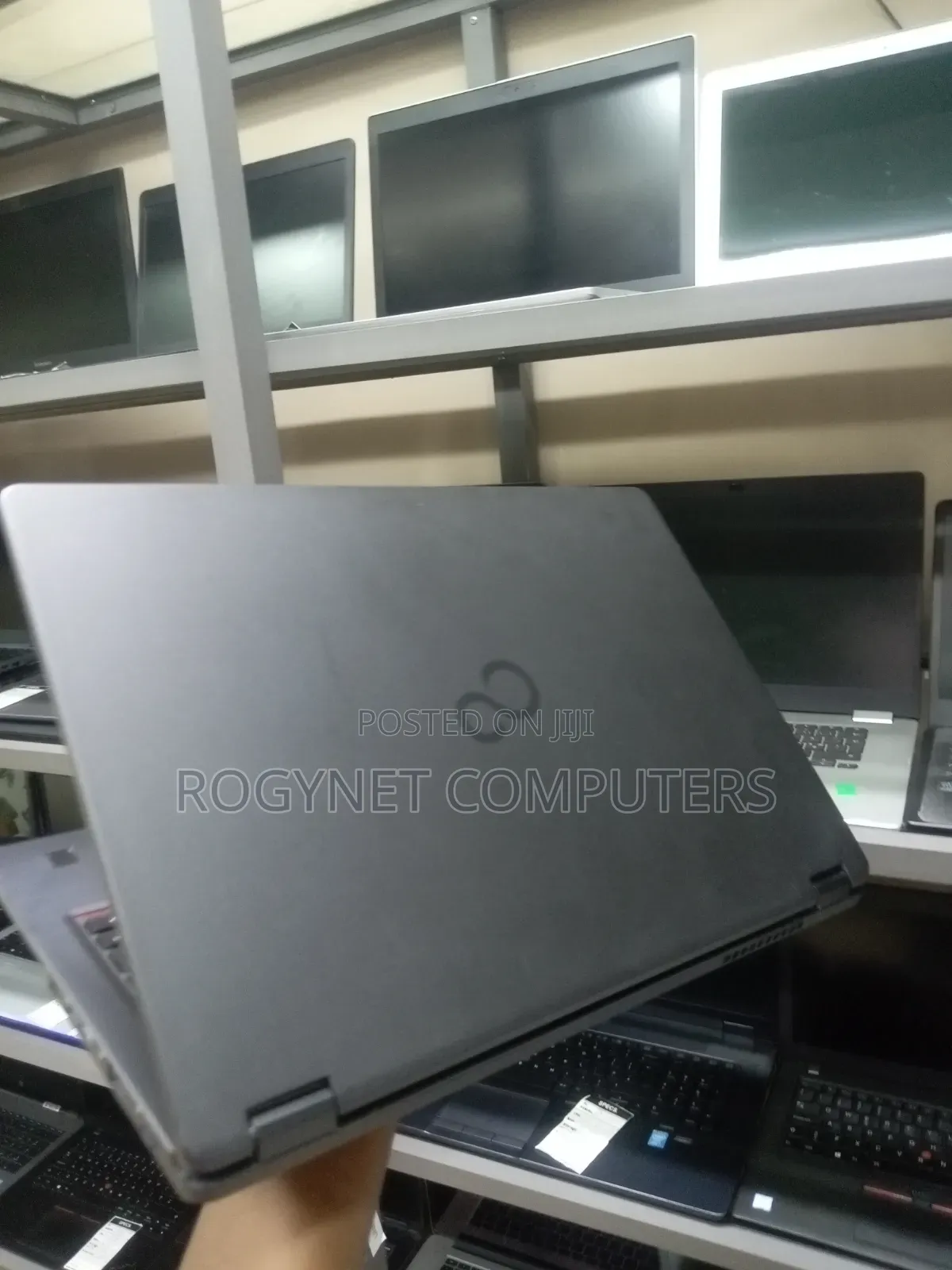 Laptop Fujitsu Lifebook U749 16GB Intel Core i7 SSD 512GB