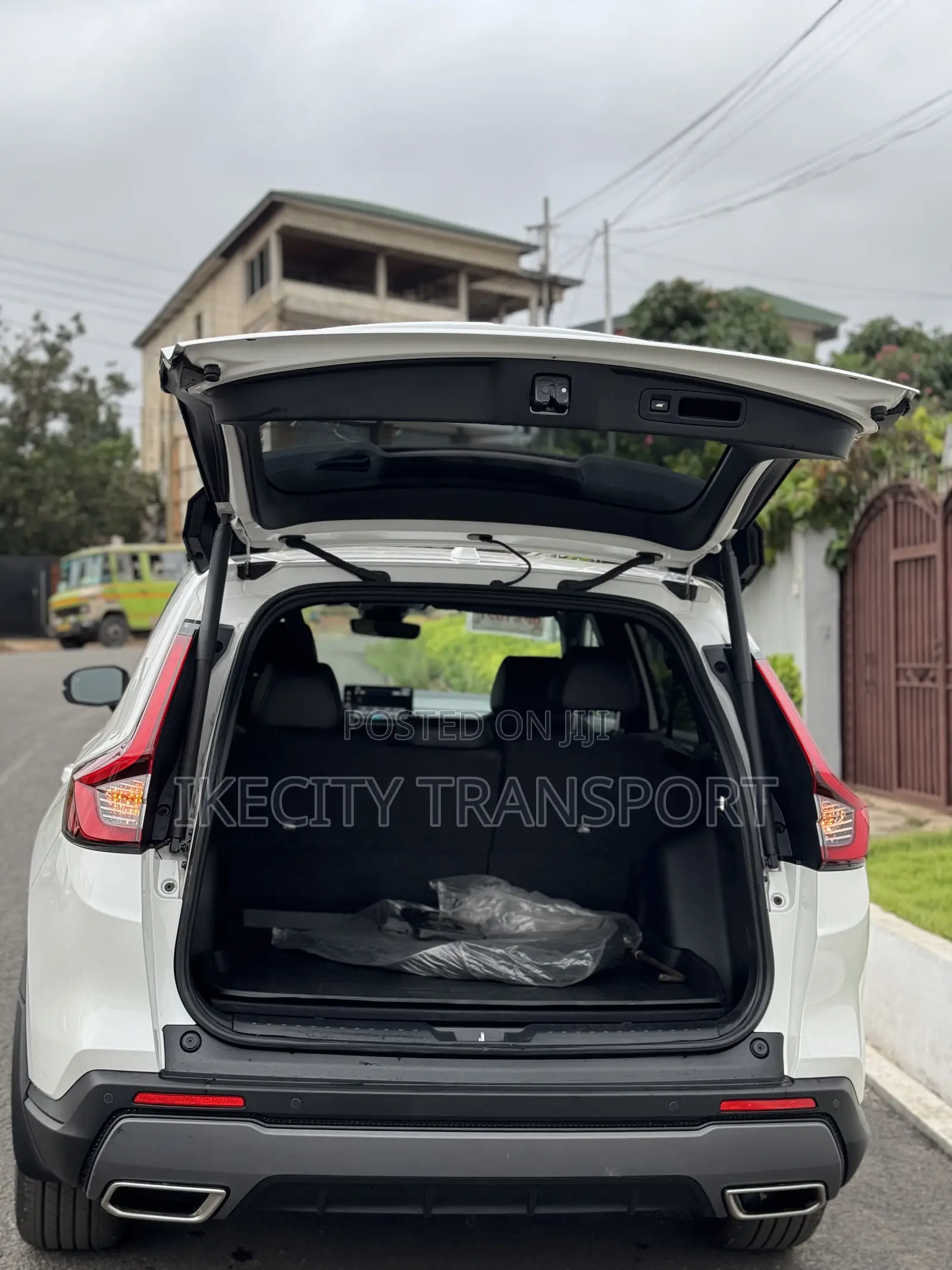 Honda CR-V 2025 White