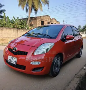 Toyota Vitz 2010 Red