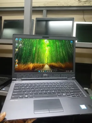 Laptop Fujitsu Lifebook U749 16GB Intel Core i7 SSD 256GB