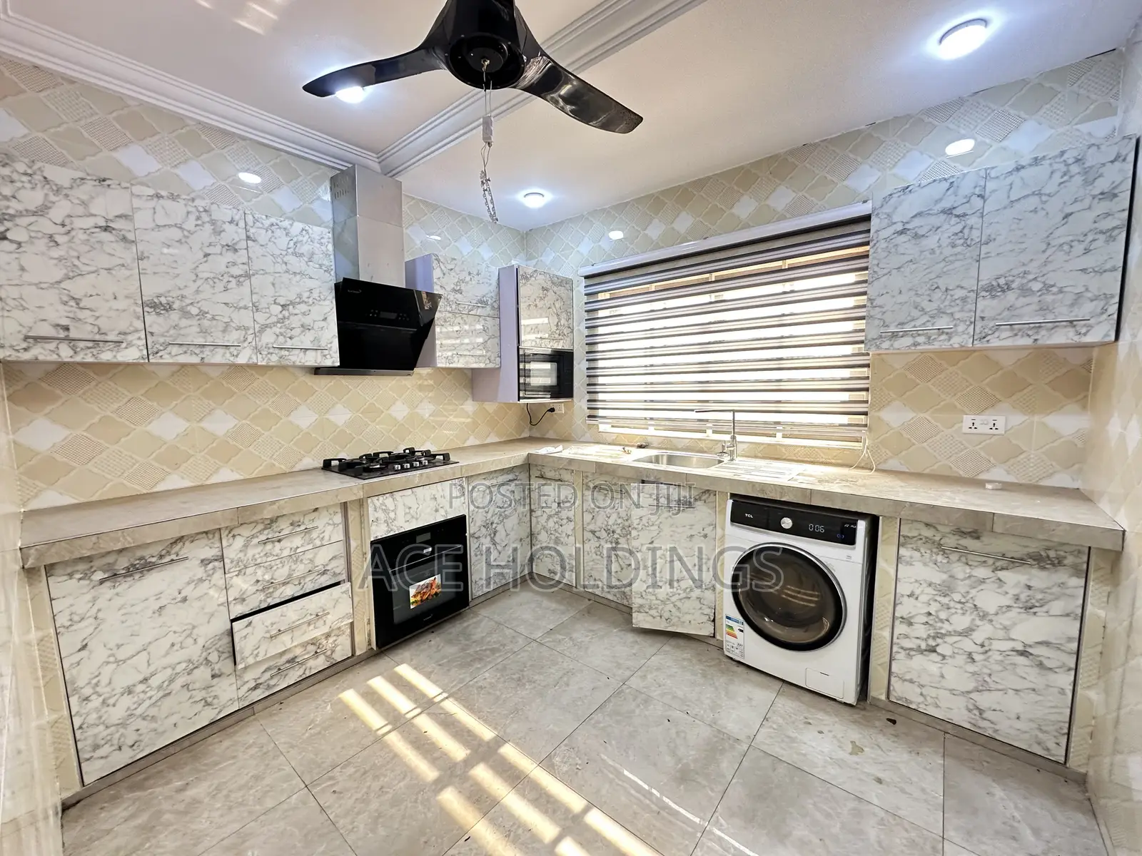 2bdrm Apartment in West Trasacco, School Junction for rent