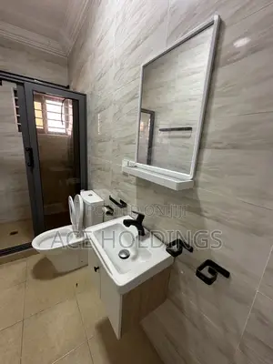 2bdrm Apartment in West Trasacco, School Junction for rent