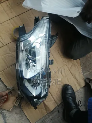 Xenon Headlights (Led) (R) Outlander 2013