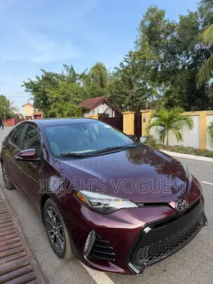 Toyota Corolla SE 4dr Sedan (1.8L 4cyl CVT) 2017