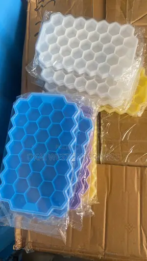 Versatile 37-Cell Silicone Honeycomb Ice Cube Tray