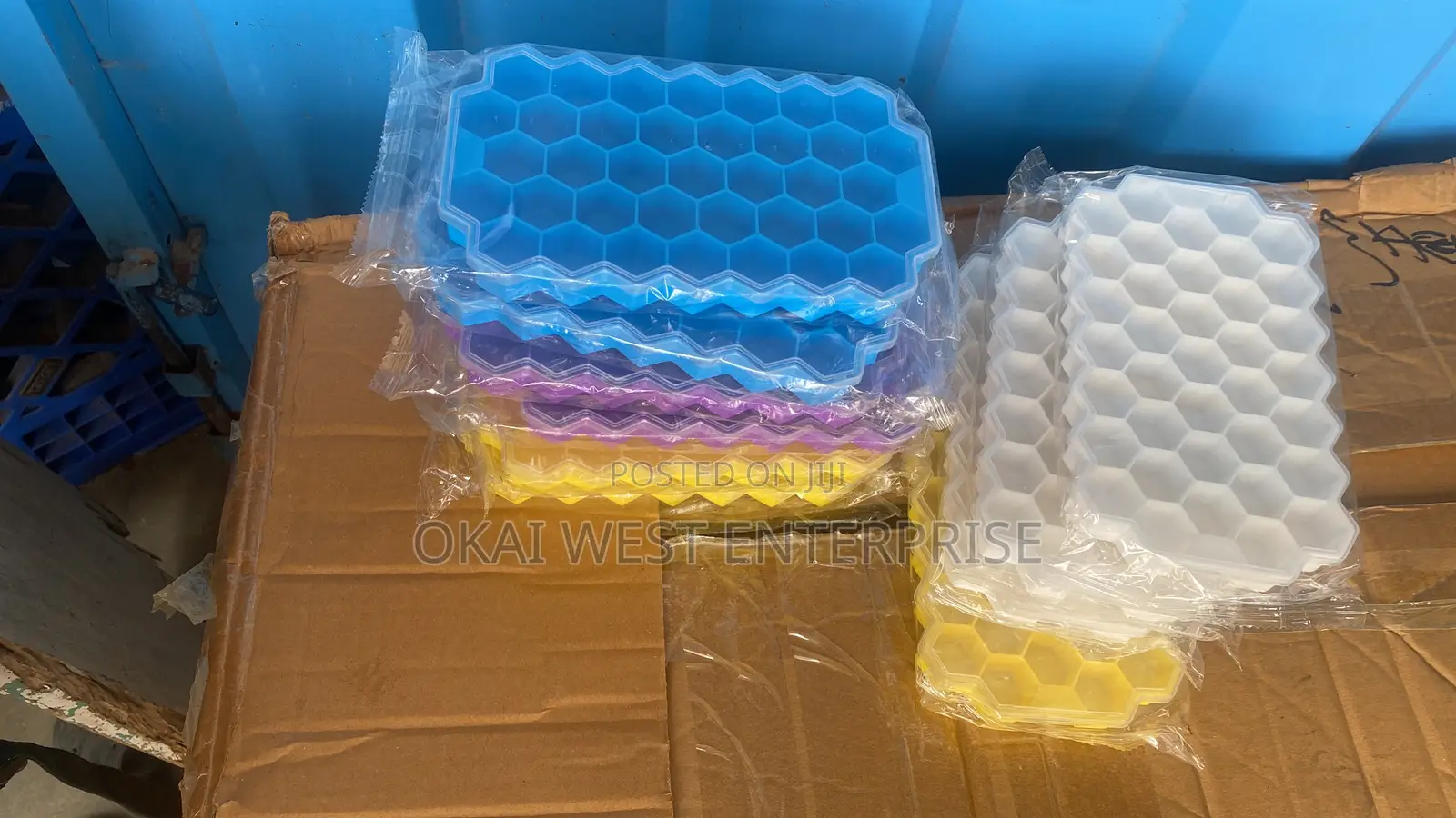 Versatile 37-Cell Silicone Honeycomb Ice Cube Tray