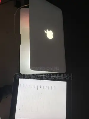 Laptop Apple MacBook Air 32GB Intel Core i3 SSHD+SSD 40GB