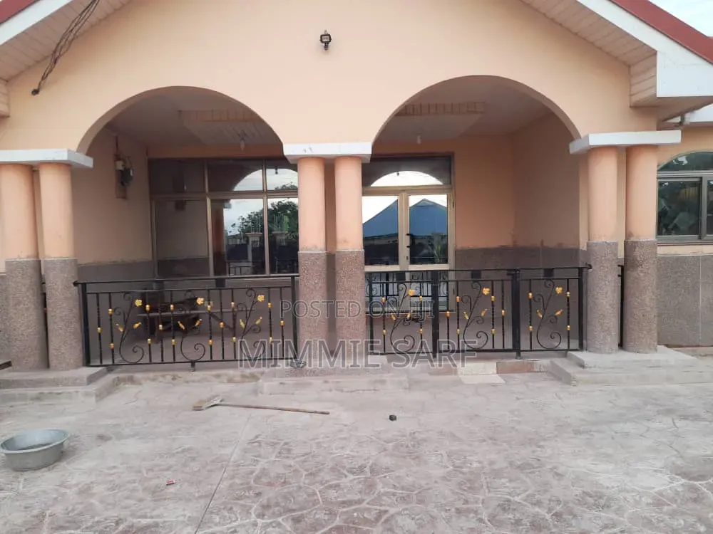 4bdrm House in Mari Keyrealty, Commandos for sale