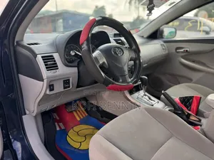 Toyota Corolla 2012 Blue