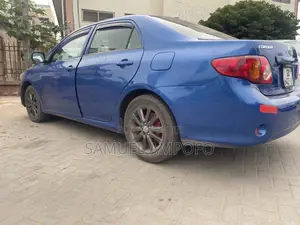 Toyota Corolla LE 4dr Sedan (1.8L 4cyl 4A) 2010 Blue