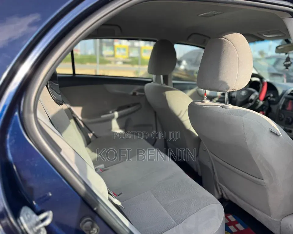 Toyota Corolla 2012 Blue