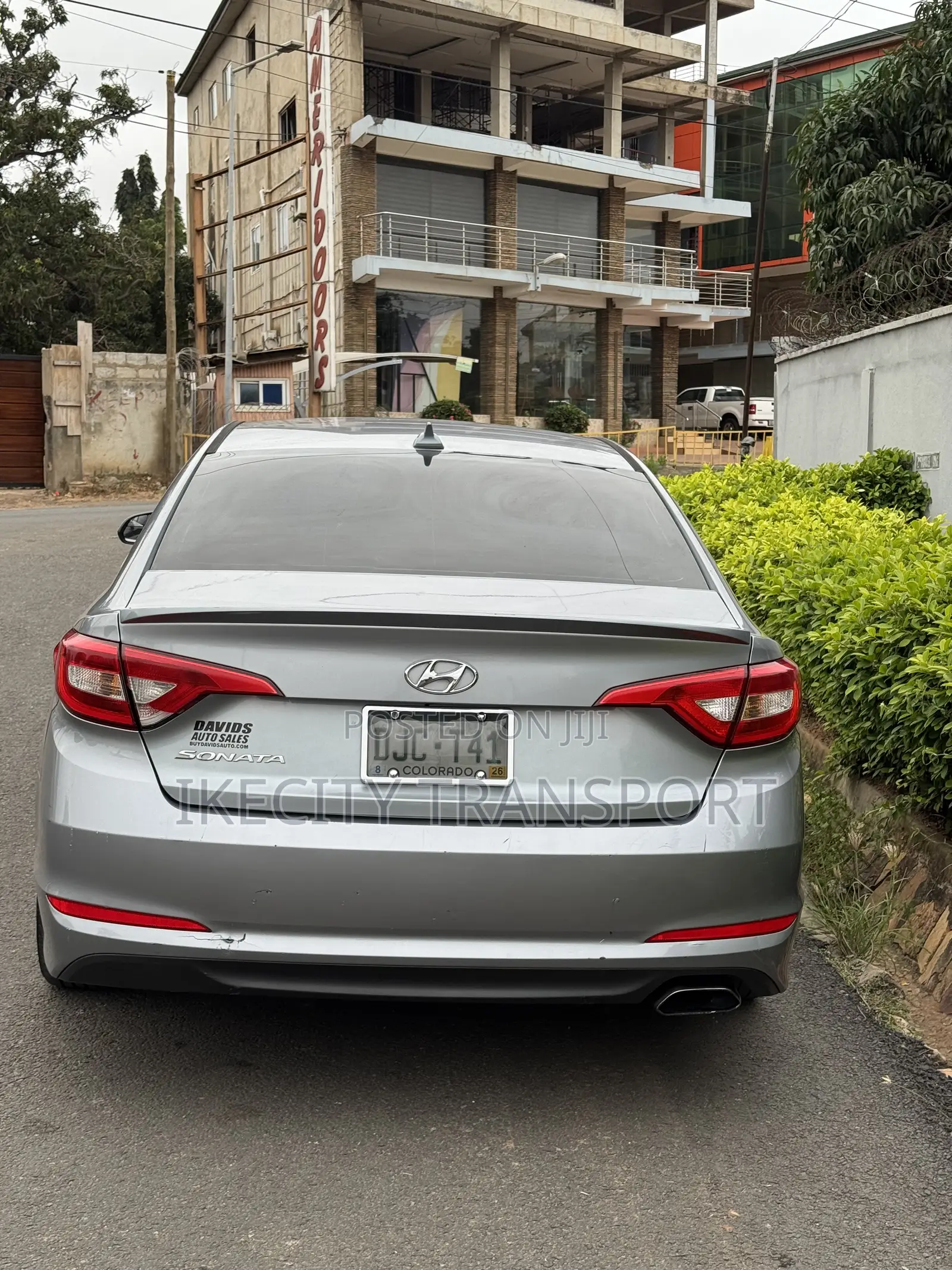 Hyundai Sonata Base Sedan FWD (2.4L 4cyl 6A) 2017 Gray
