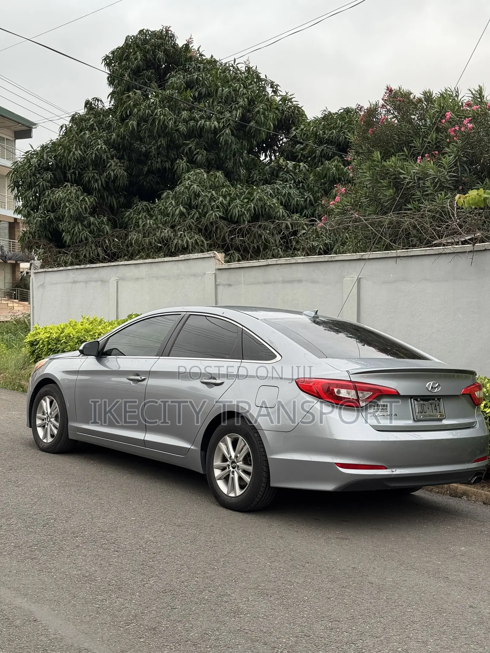 Hyundai Sonata Base Sedan FWD (2.4L 4cyl 6A) 2017 Gray