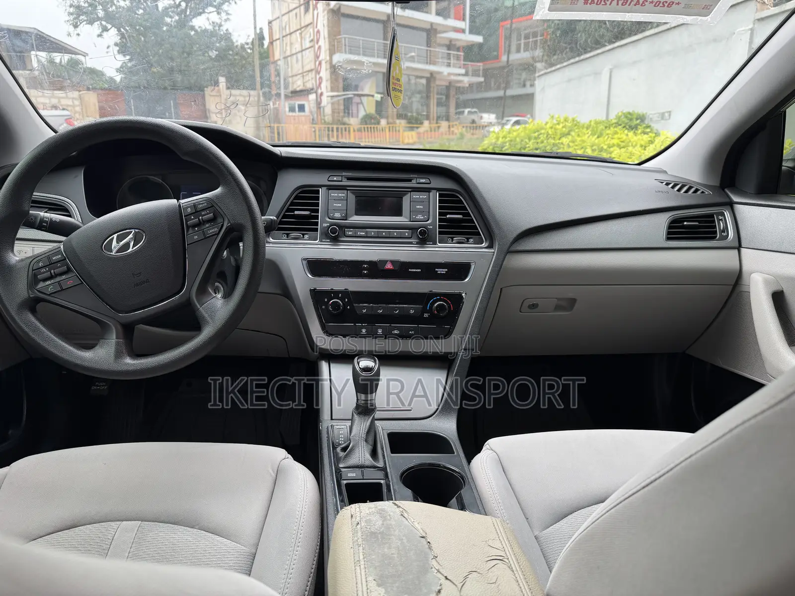 Hyundai Sonata Base Sedan FWD (2.4L 4cyl 6A) 2017 Gray