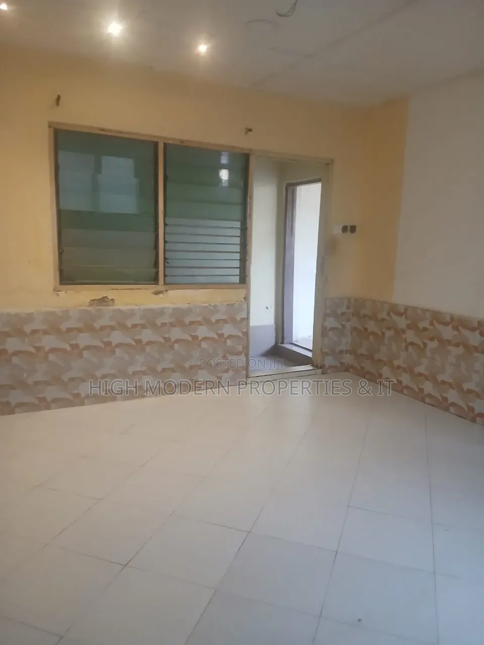 1bdrm House in High Modern, New Town for rent