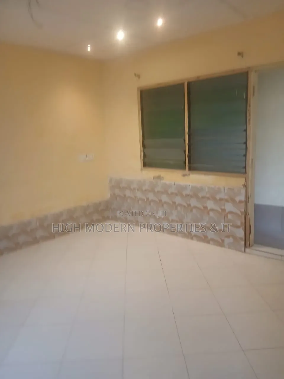 1bdrm House in High Modern, New Town for rent