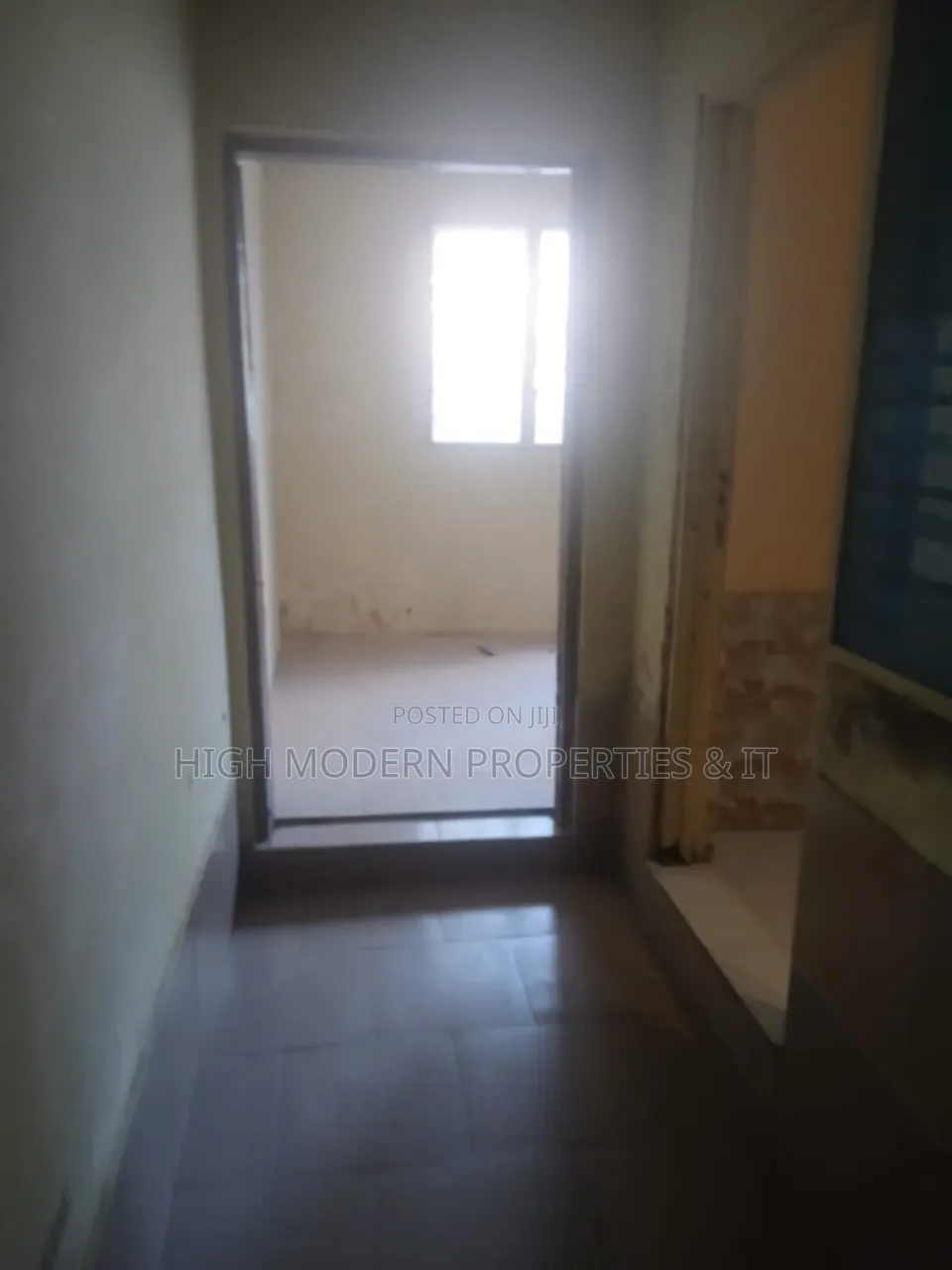 1bdrm House in High Modern, New Town for rent