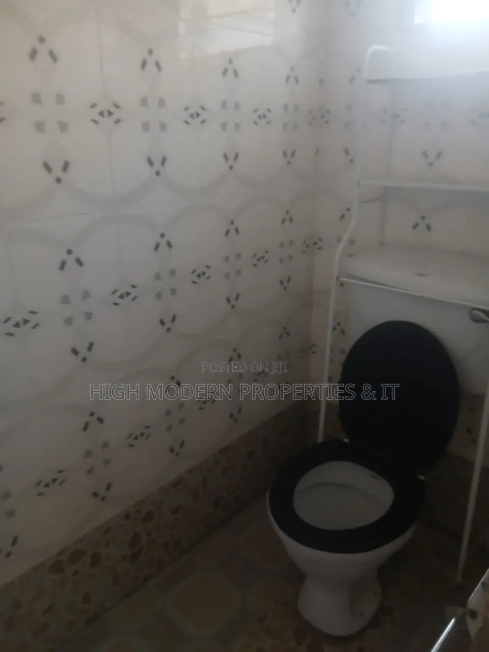 1bdrm House in High Modern, New Town for rent