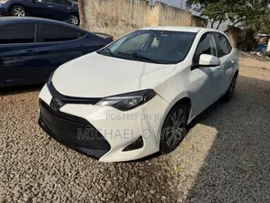 Toyota Corolla 2019 White