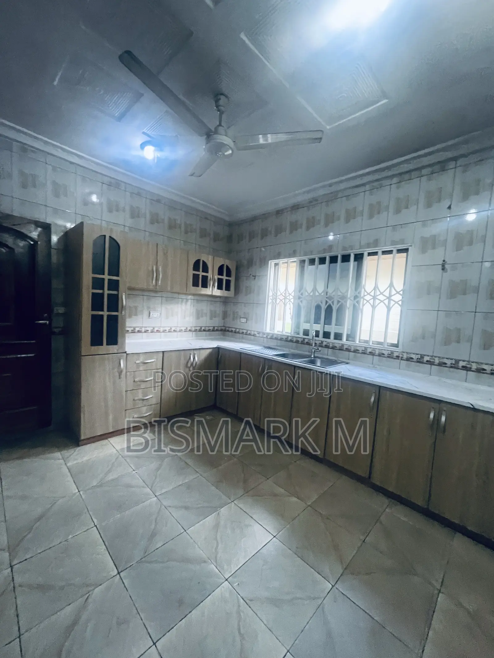 3bdrm House in East Legon for rent