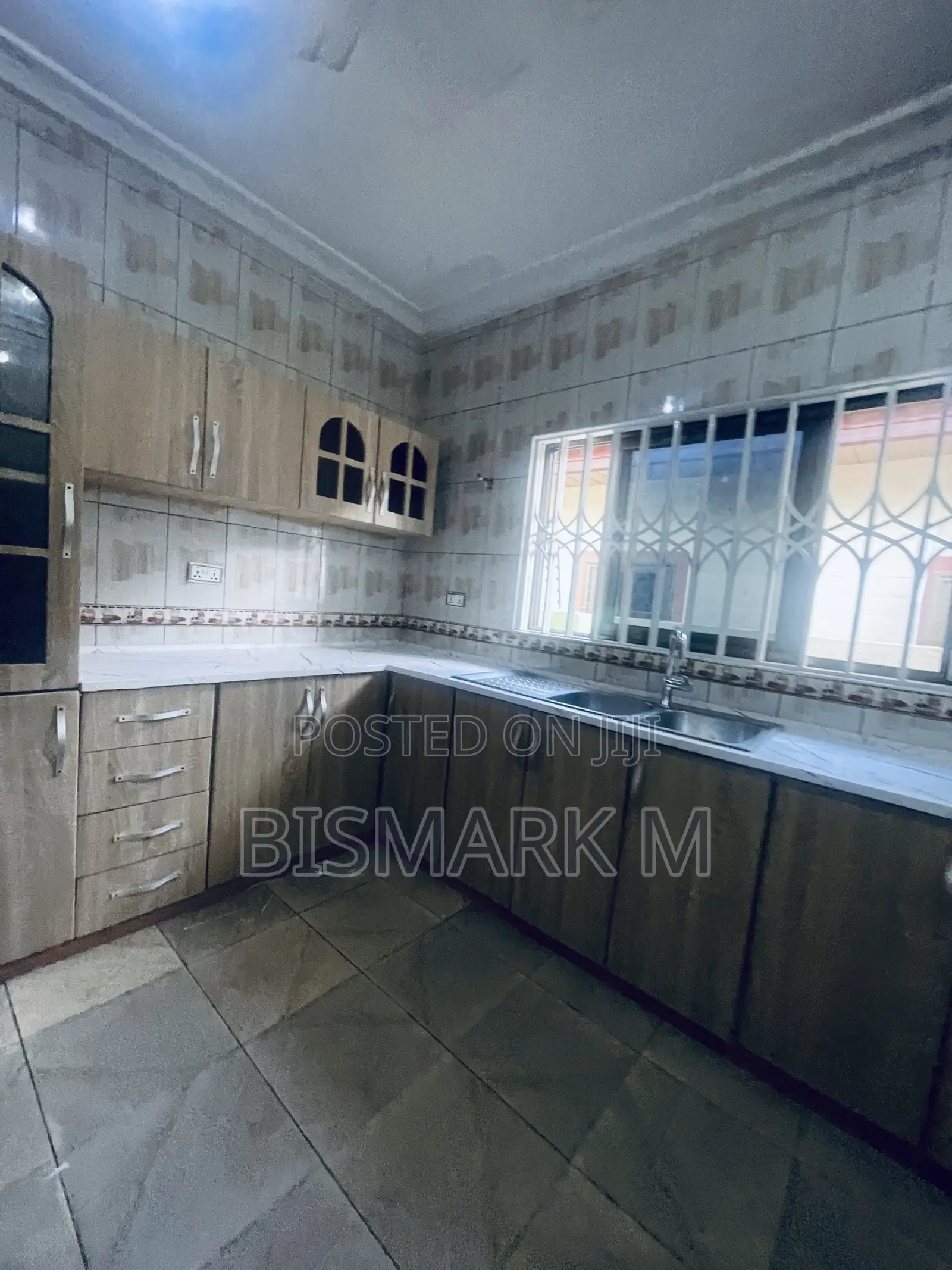 3bdrm House in East Legon for rent