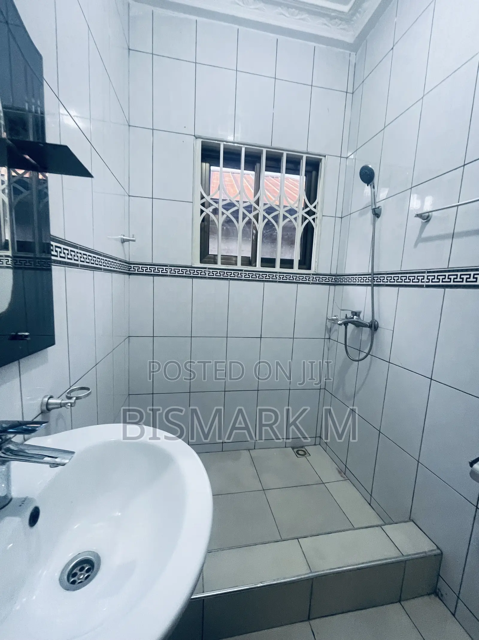 3bdrm House in East Legon for rent