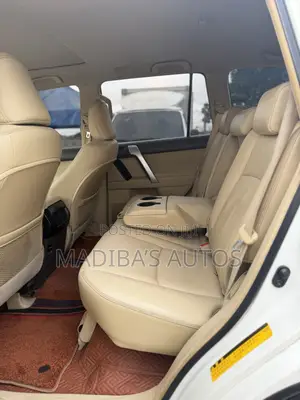 Toyota Land Cruiser Prado 2.7 2017 White