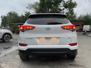 Hyundai Tucson 2017 White