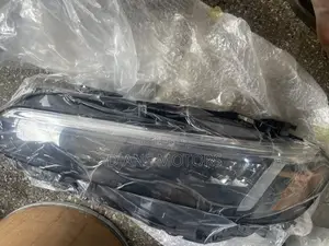 Honda Civic 2022 Touring Headlights